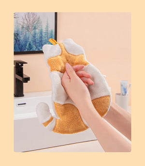 Cuteness Overload: Cat-Shape Hand Towel for Your Little Chef