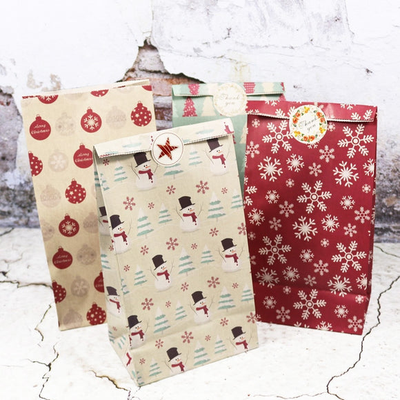 Festive Delights: 5pcs Christmas Paper Bags